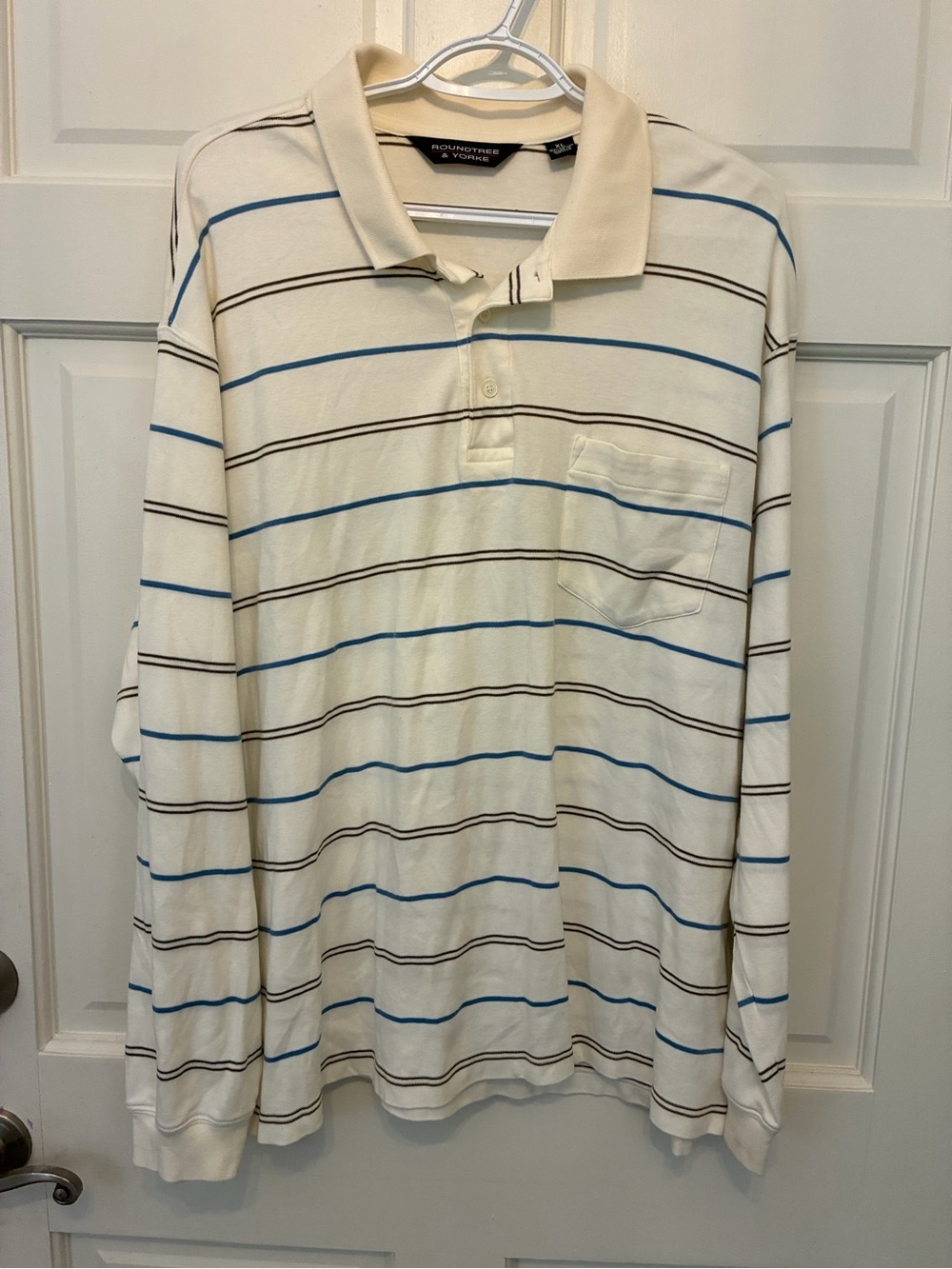 Roundtree & Yorke Men's Cream Long-Sleeve Polo with Blue and Brown Stripes